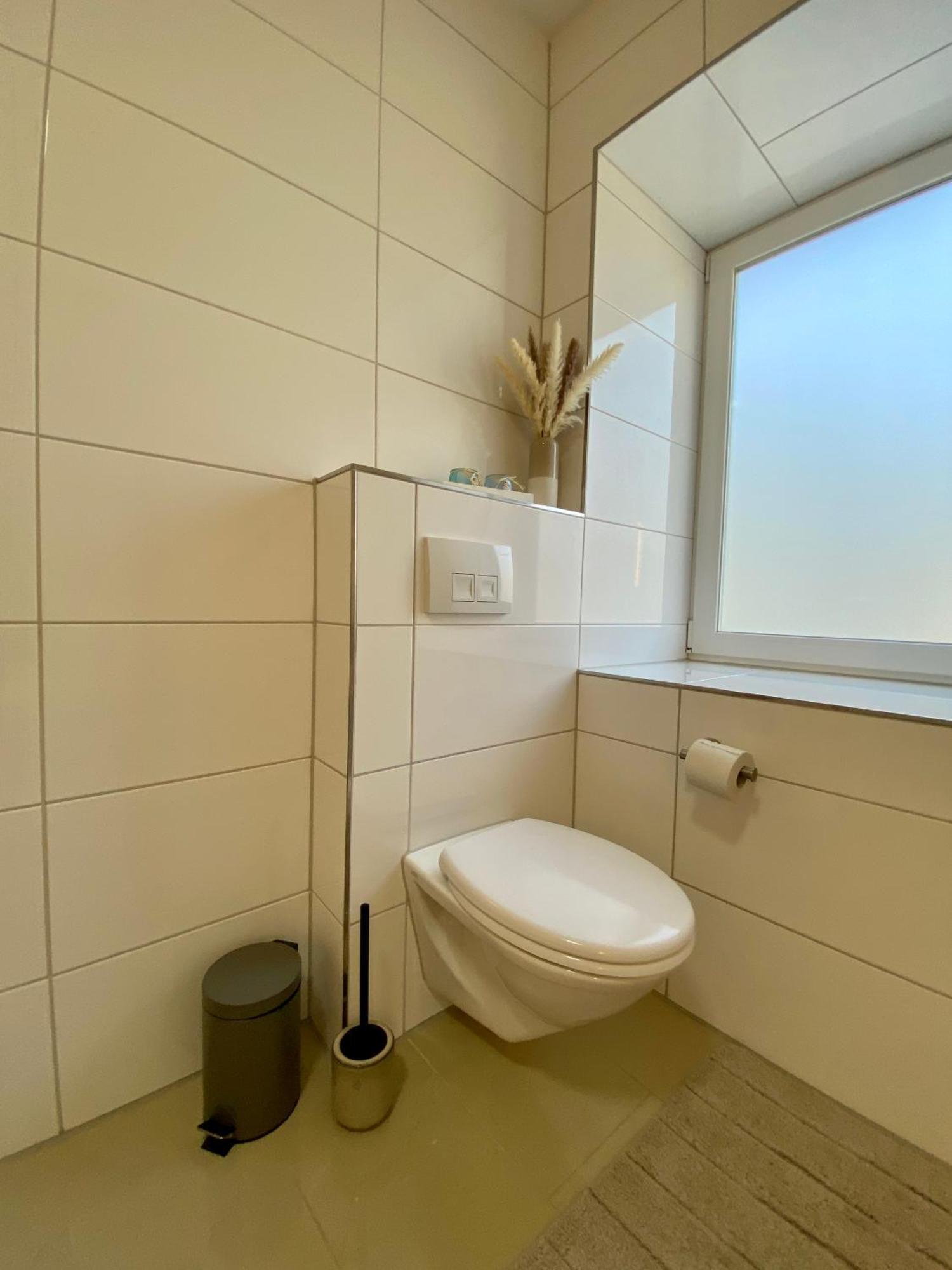 Sleep Well Apartments Detmold - Tempur Beds- Neu - Top Lage - Free Parking - Wifi Εξωτερικό φωτογραφία